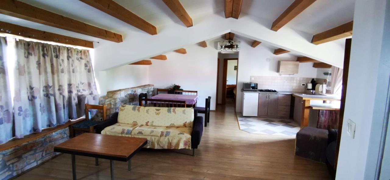 Eti And Mia Holiday Apartments Muntić 外观 照片