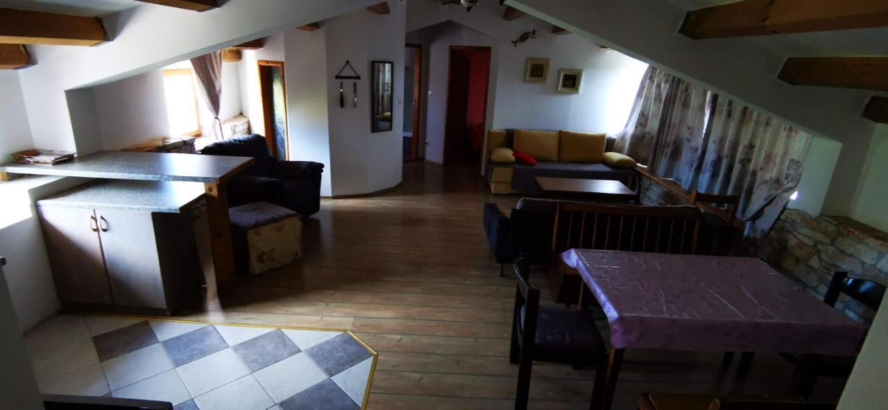 Eti And Mia Holiday Apartments Muntić 外观 照片