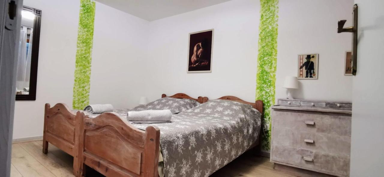 Eti And Mia Holiday Apartments Muntić 外观 照片