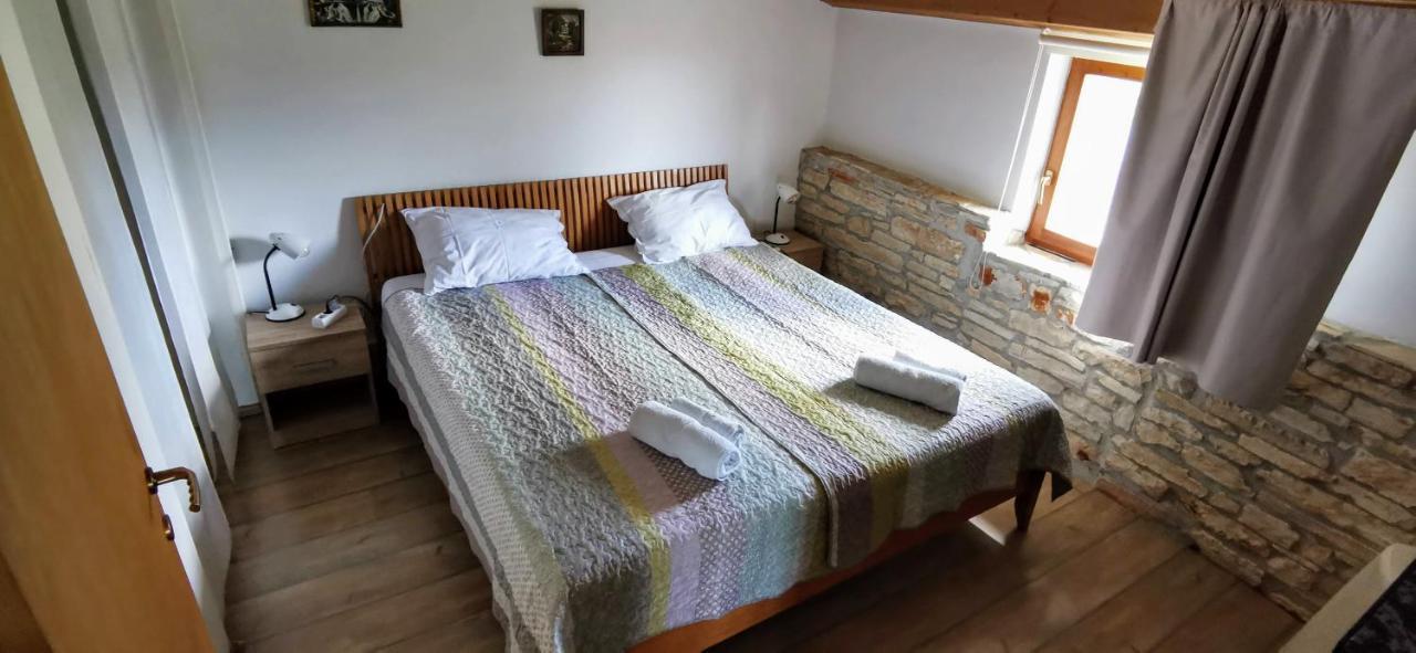 Eti And Mia Holiday Apartments Muntić 外观 照片